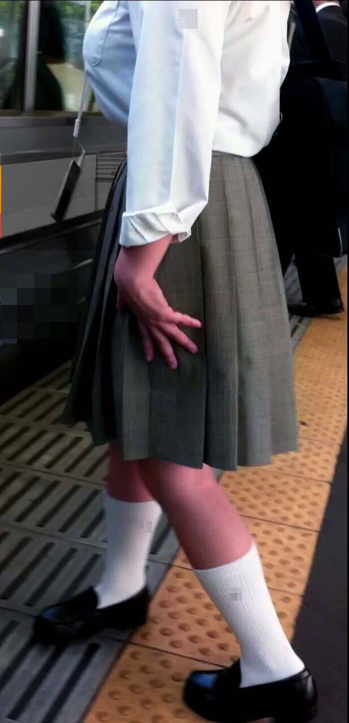 ワイの着衣爆乳フォルダの画像をちら見せしたるわ 16th image